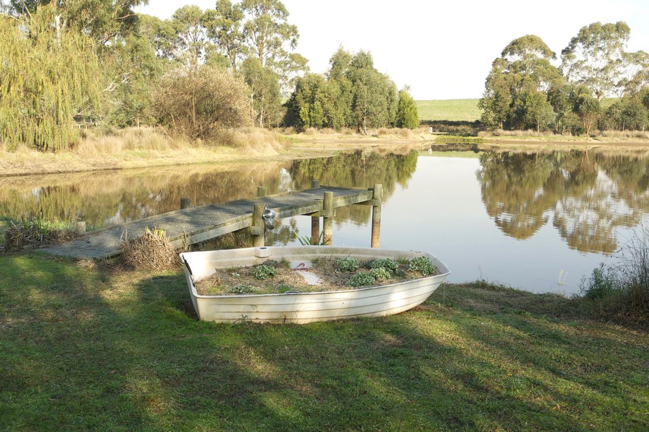 Little Lake Cottage Nyora Exterior photo